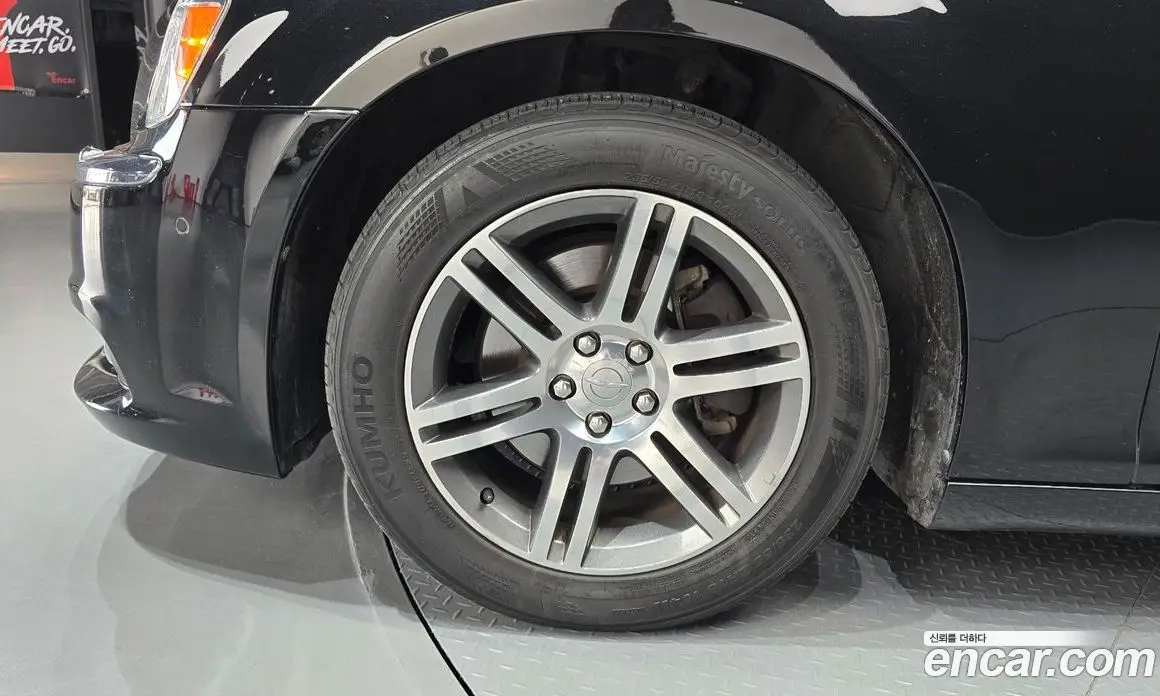 Chrysler 300C 2012 3.6 автомат (гидро), фото 5 Chrysler 300C 2012 3.6 автомат (гидро), фото 5