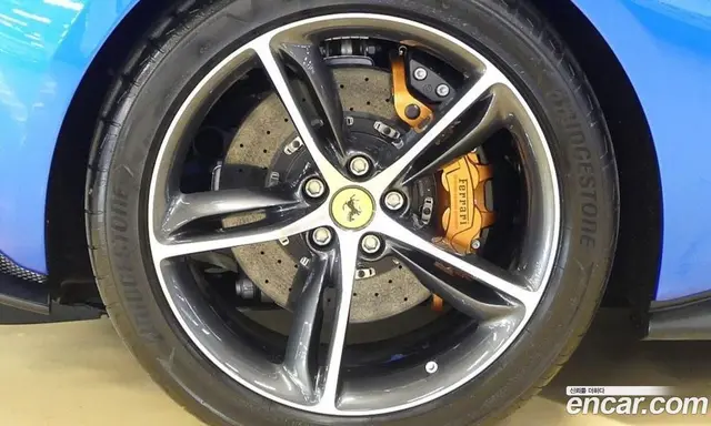 Ferrari 296 2022 3.0 автомат (гидро), миниатюра 5 Ferrari 296 2022 3.0 автомат (гидро), миниатюра 5