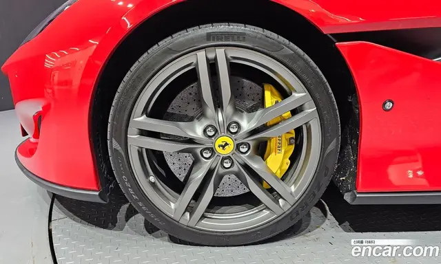 Ferrari Portofino 2019 3.9 автомат (гидро), миниатюра 5