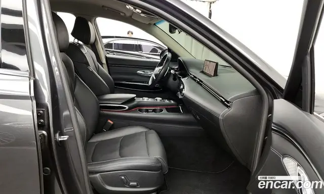 Genesis GV70 2021 2.2 автомат (гидро), миниатюра 11 Genesis GV70 2021 2.2 автомат (гидро), миниатюра 11