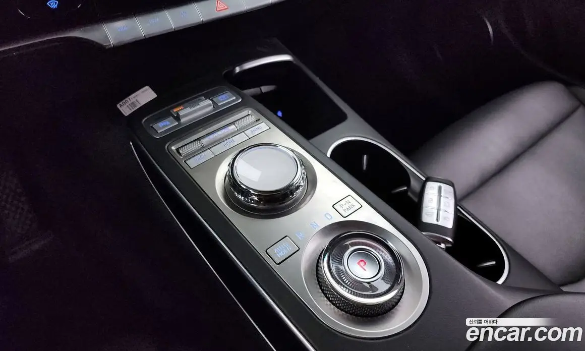 Genesis GV70 2021 2.2 автомат (гидро), фото 9 Genesis GV70 2021 2.2 автомат (гидро), фото 9