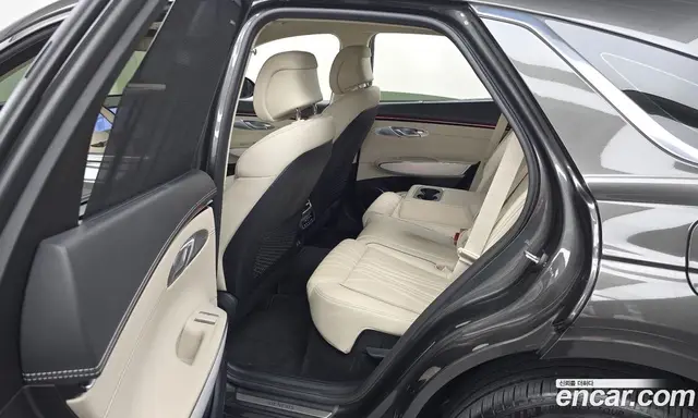 Genesis GV70 2024 2.5 автомат (гидро), миниатюра 11 Genesis GV70 2024 2.5 автомат (гидро), миниатюра 11