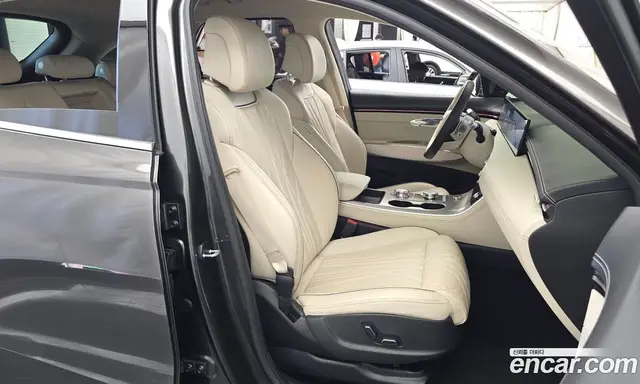 Genesis GV70 2024 2.5 автомат (гидро), миниатюра 12