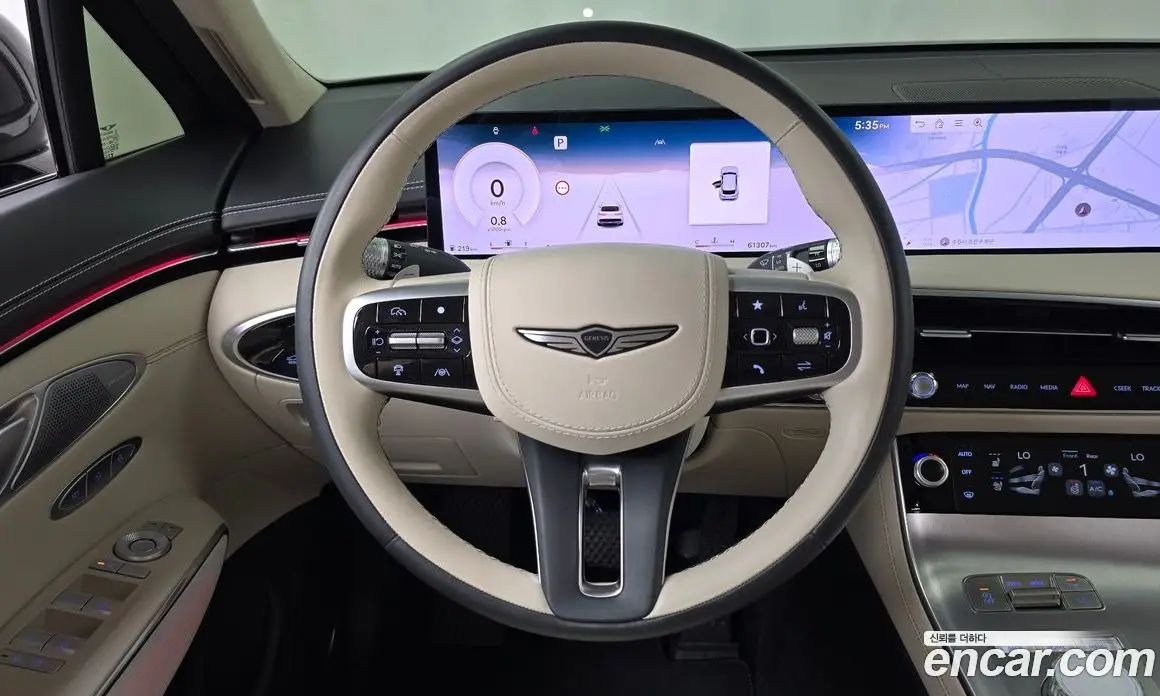 Genesis GV70 2024 2.5 автомат (гидро), фото 13 Genesis GV70 2024 2.5 автомат (гидро), фото 13