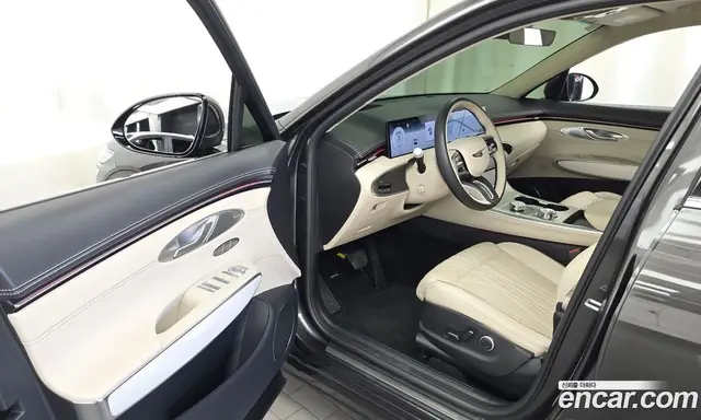 Genesis GV70 2024 2.5 автомат (гидро), миниатюра 10 Genesis GV70 2024 2.5 автомат (гидро), миниатюра 10