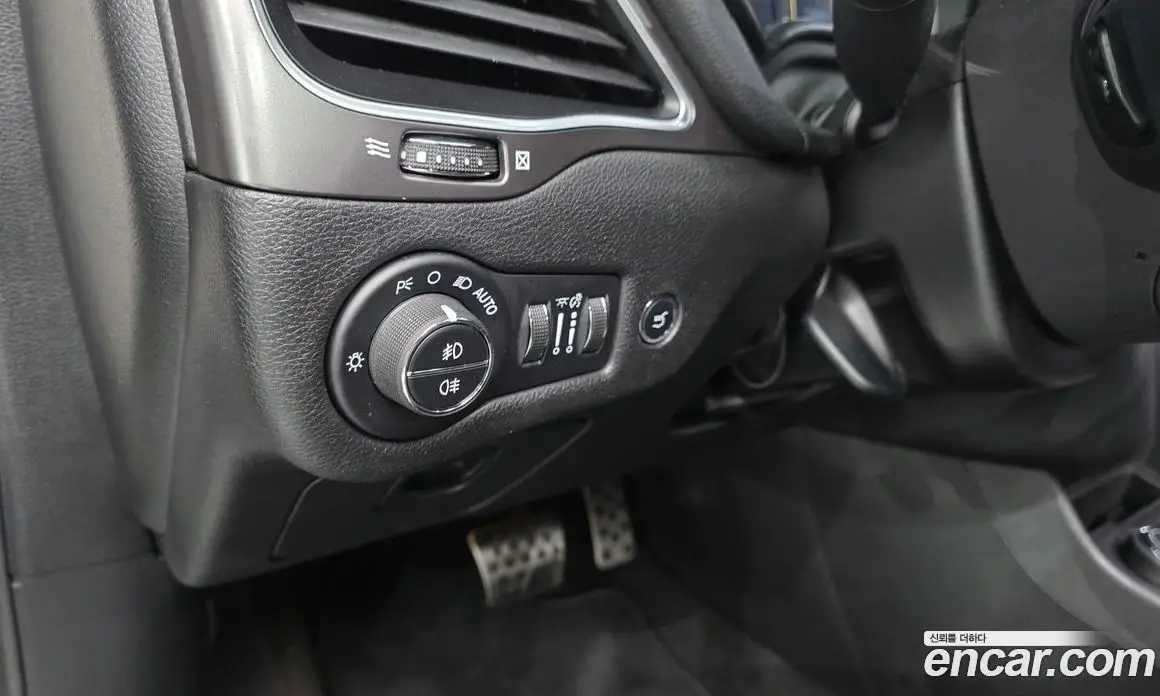 Jeep Cherokee 2019 2.4 автомат (гидро), фото 19 Jeep Cherokee 2019 2.4 автомат (гидро), фото 19