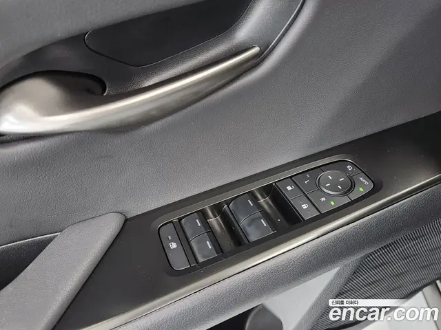 Lexus UX 2025 2.0 автомат (вариатор), миниатюра 12