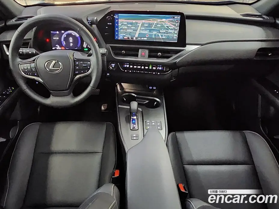 Lexus UX 2025 2.0 автомат (вариатор), фото 7 Lexus UX 2025 2.0 автомат (вариатор), фото 7