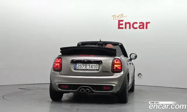 Mini Cooper Convertible 2020 2.0 автомат (гидро), миниатюра 4 Mini Cooper Convertible 2020 2.0 автомат (гидро), миниатюра 4