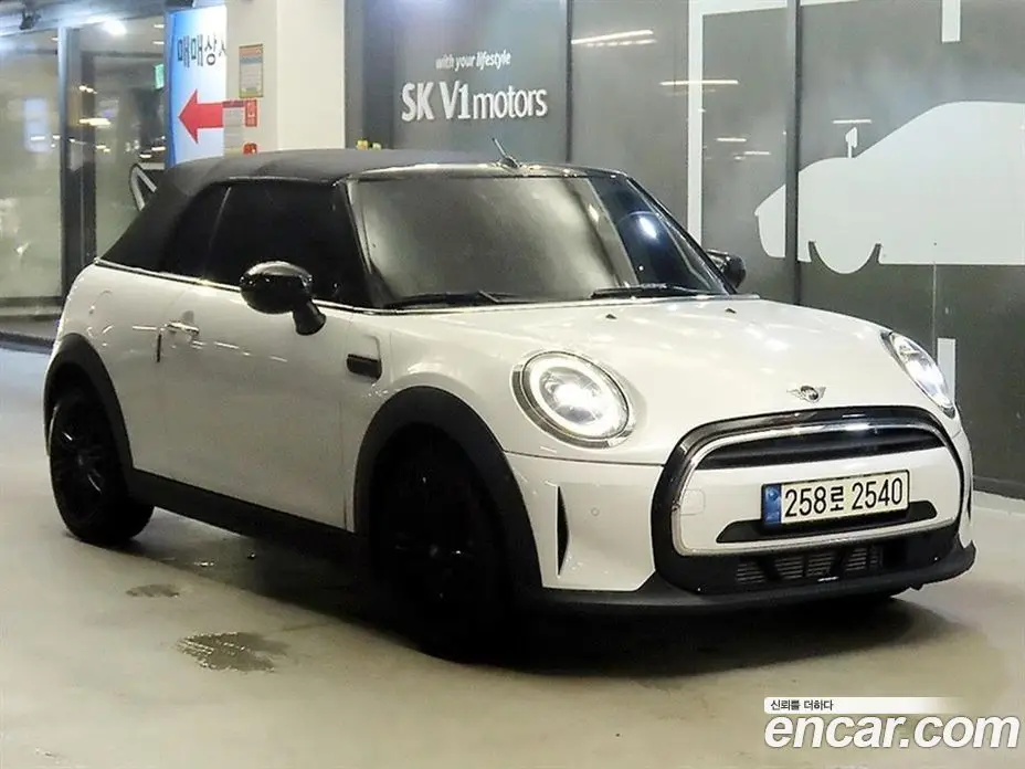 Mini Cooper Convertible 2024 1.5 автомат (гидро), фото 1 Mini Cooper Convertible 2024 1.5 автомат (гидро), фото 1