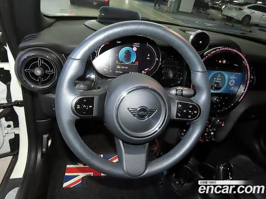 Mini Cooper Convertible 2024 1.5 автомат (гидро), фото 11 Mini Cooper Convertible 2024 1.5 автомат (гидро), фото 11