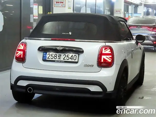 Mini Cooper Convertible 2024 1.5 автомат (гидро), миниатюра 4 Mini Cooper Convertible 2024 1.5 автомат (гидро), миниатюра 4