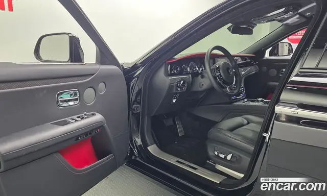 Rolls-Royce Ghost 2023 6.7 автомат (гидро), миниатюра 10
