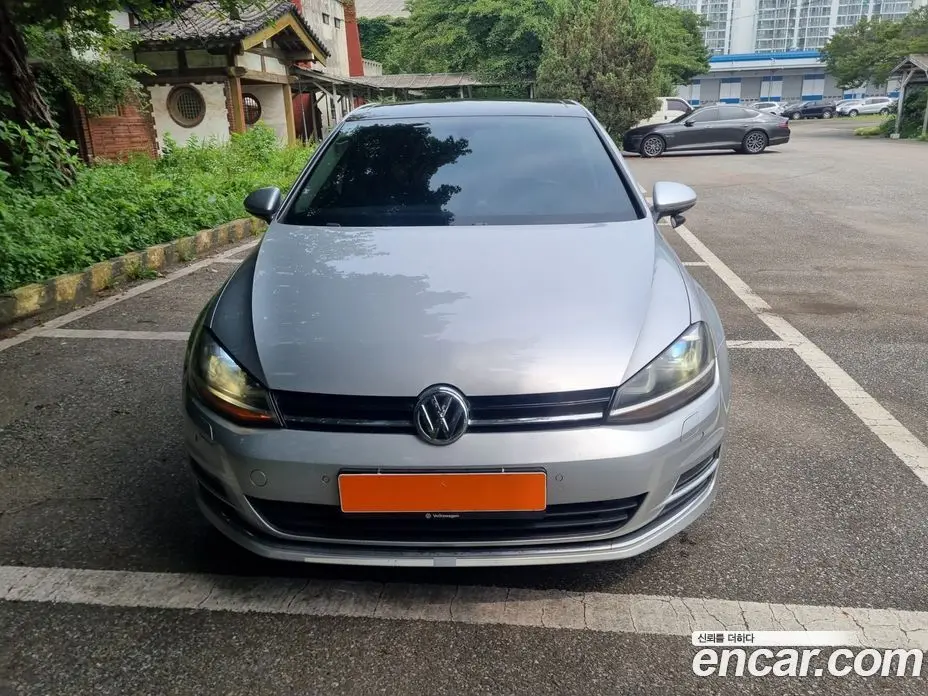 Volkswagen Golf 2015 2.0 автомат (гидро), фото 2 Volkswagen Golf 2015 2.0 автомат (гидро), фото 2