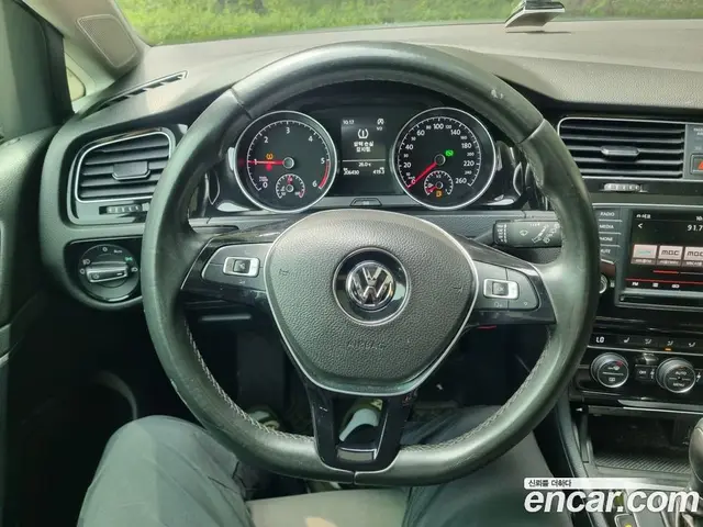 Volkswagen Golf 2015 2.0 автомат (гидро), миниатюра 10 Volkswagen Golf 2015 2.0 автомат (гидро), миниатюра 10