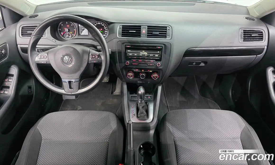 Volkswagen Jetta 2014 1.6 автомат (гидро), фото 7 Volkswagen Jetta 2014 1.6 автомат (гидро), фото 7