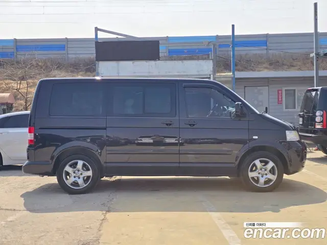 Volkswagen Multivan 2008 2.5 АКПП, миниатюра 3