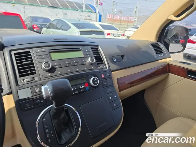 Volkswagen Multivan 2008 2.5 АКПП, миниатюра 8