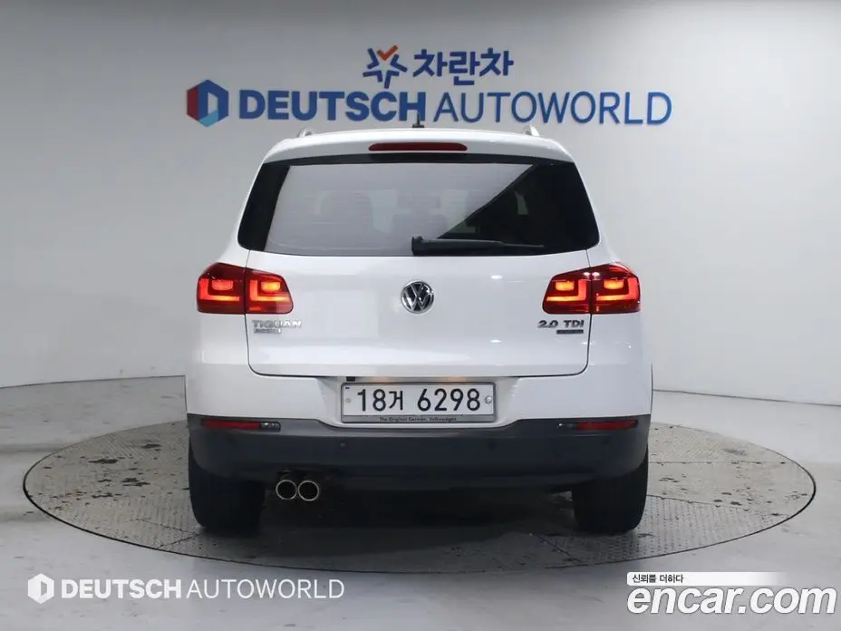 Volkswagen Tiguan 2012 2.0 автомат (гидро), фото 4 Volkswagen Tiguan 2012 2.0 автомат (гидро), фото 4