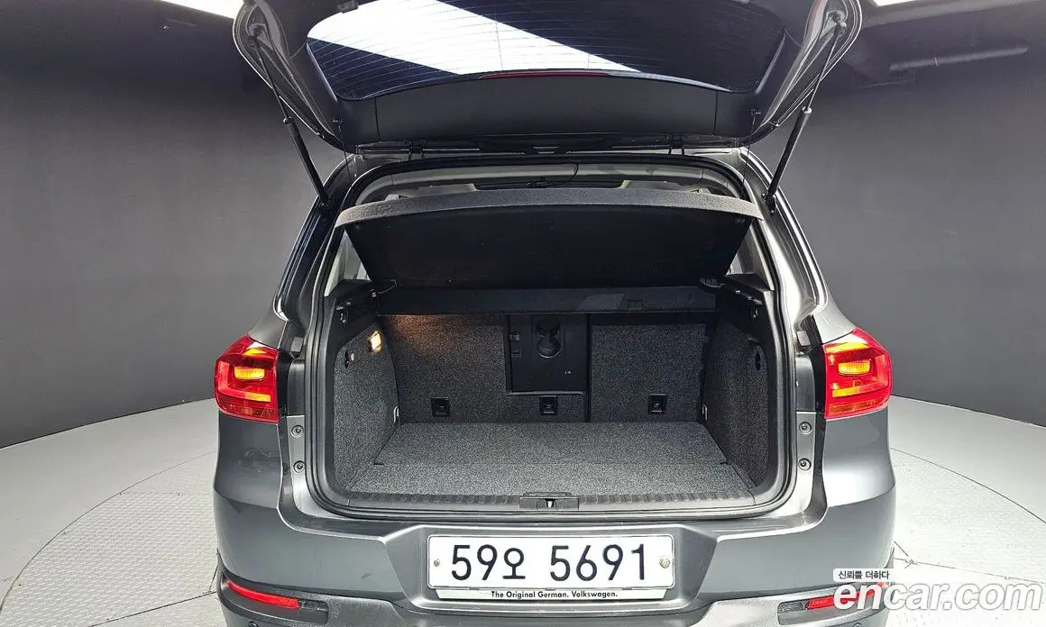 Volkswagen Tiguan 2014 2.0 автомат (гидро), фото 20