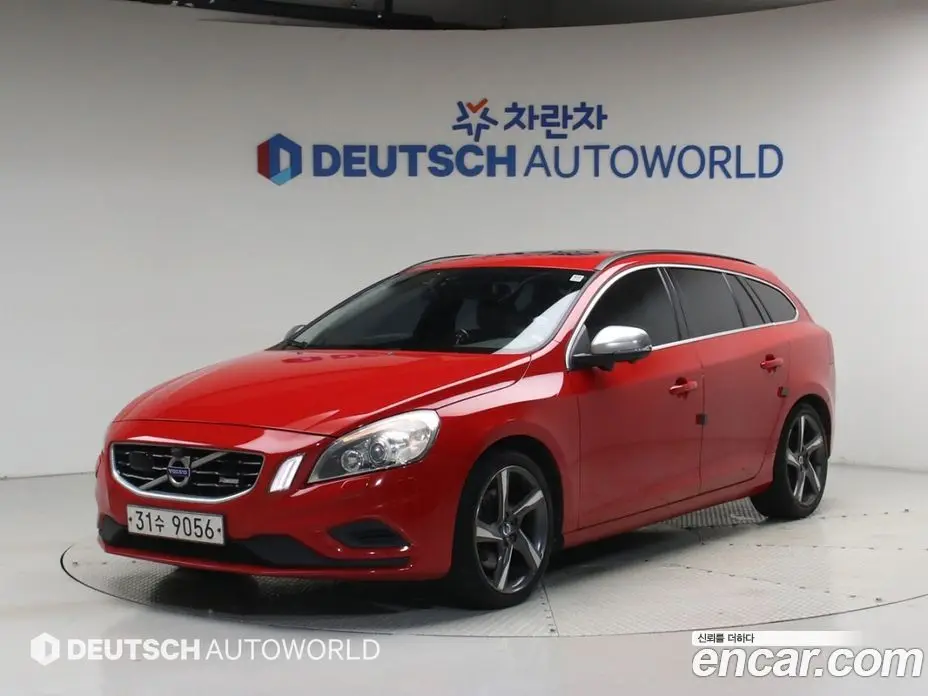 Volvo V60 2013 2.4 автомат (гидро), фото 1 Volvo V60 2013 2.4 автомат (гидро), фото 1