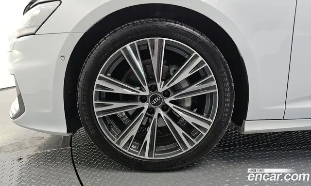 Audi A6 2022 2.0 автомат (гидро), миниатюра 5