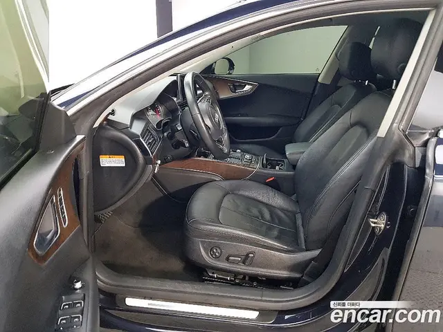 Audi A7 2014 3.0 автомат (гидро), миниатюра 8 Audi A7 2014 3.0 автомат (гидро), миниатюра 8
