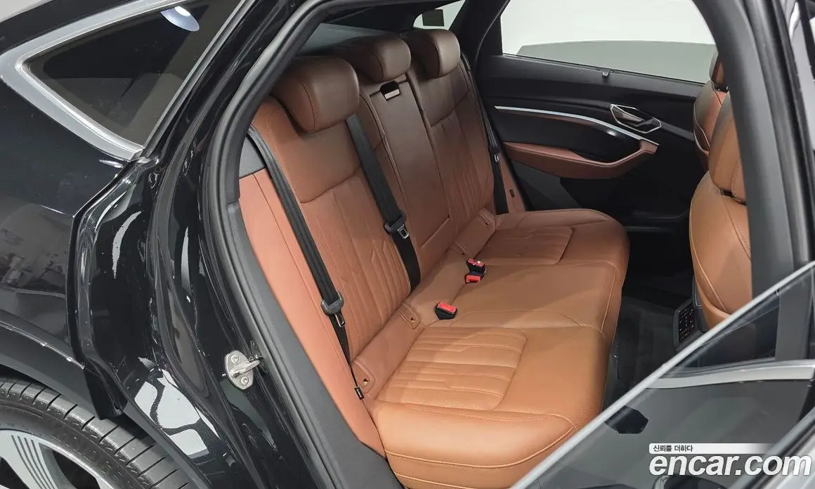 Audi e-tron 2023 0.2 автомат (гидро), фото 11 Audi e-tron 2023 0.2 автомат (гидро), фото 11