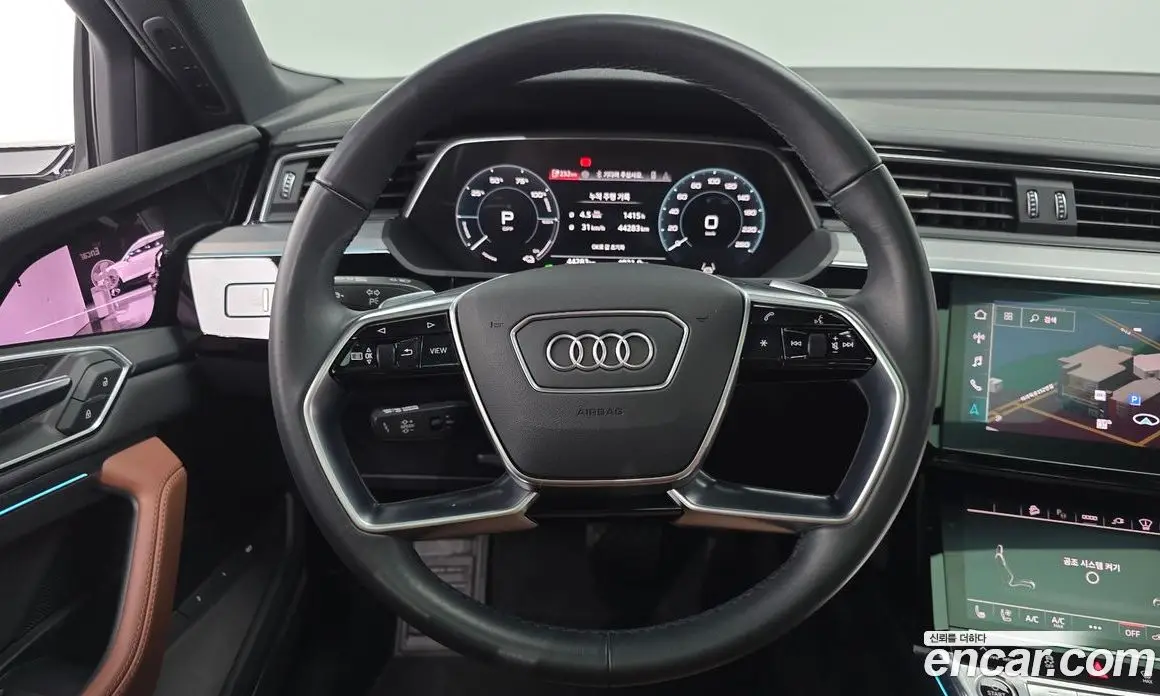 Audi e-tron 2023 0.2 автомат (гидро), фото 15 Audi e-tron 2023 0.2 автомат (гидро), фото 15
