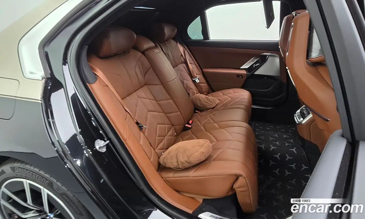 BMW 7 серия 2024 3.0 автомат (гидро), фото 11 BMW 7 серия 2024 3.0 автомат (гидро), фото 11