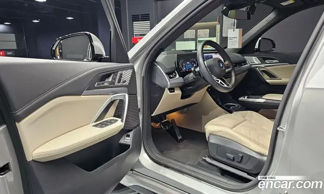 BMW X1 2024 2.0 автомат (гидро), миниатюра 11
