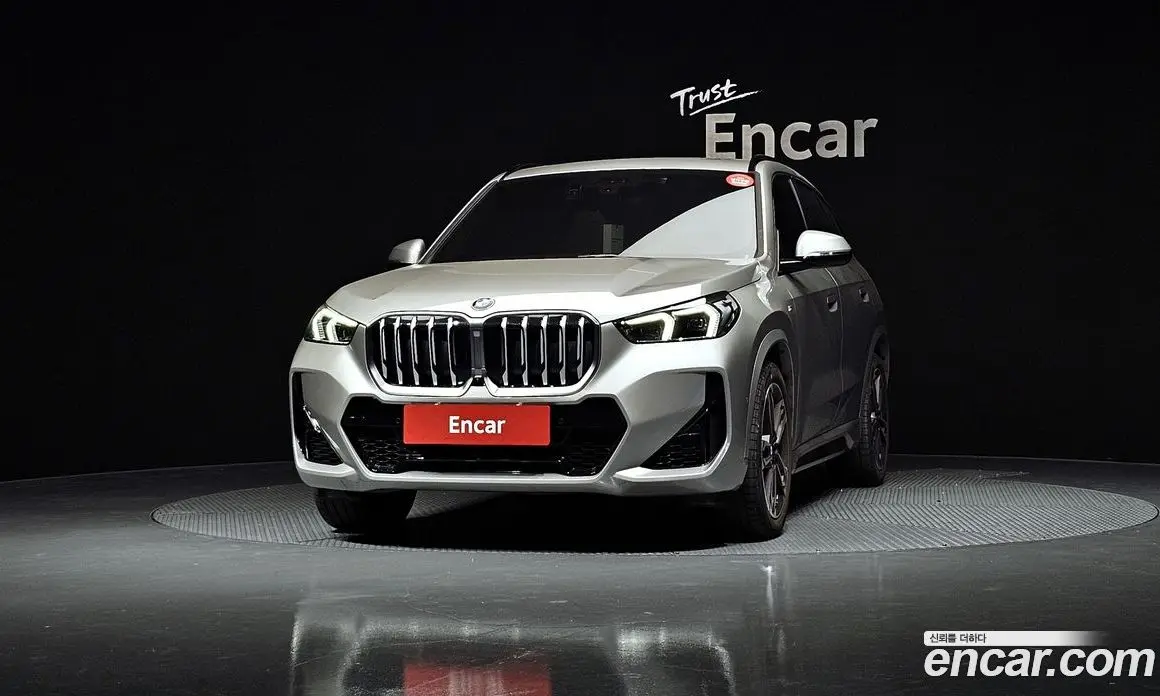 BMW X1 2024 2.0 автомат (гидро), фото 3