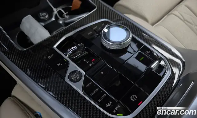 BMW X7 2025 3.0 автомат (гидро), миниатюра 9