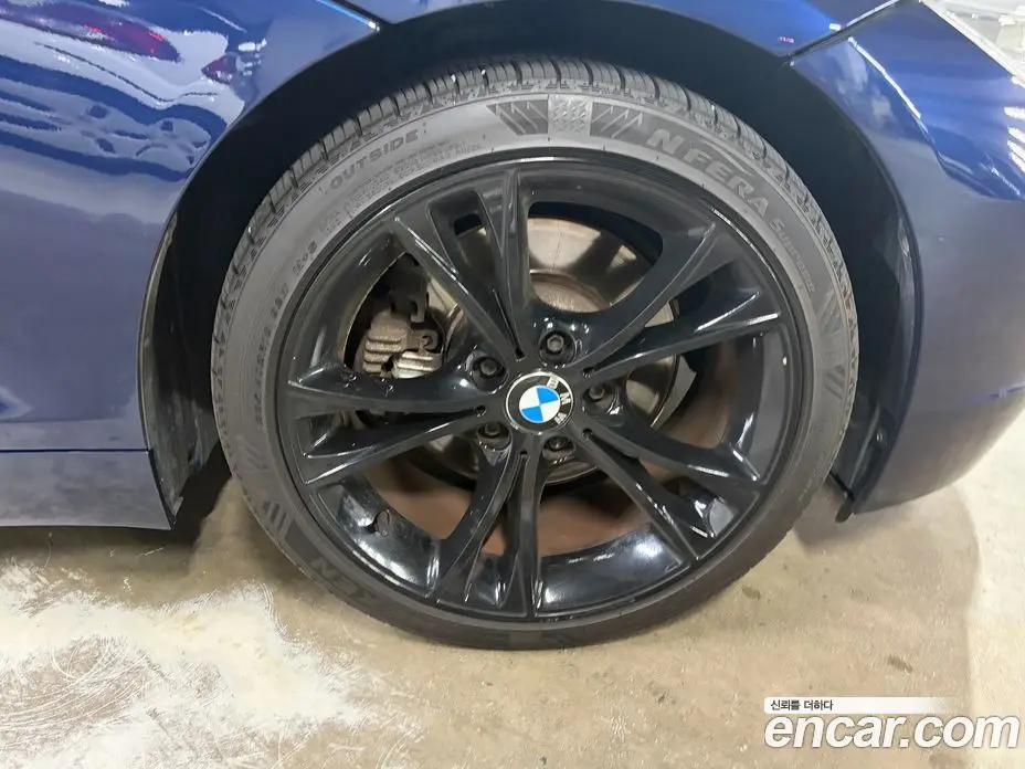 BMW Z4 2014 2.0 автомат (гидро), фото 17 BMW Z4 2014 2.0 автомат (гидро), фото 17