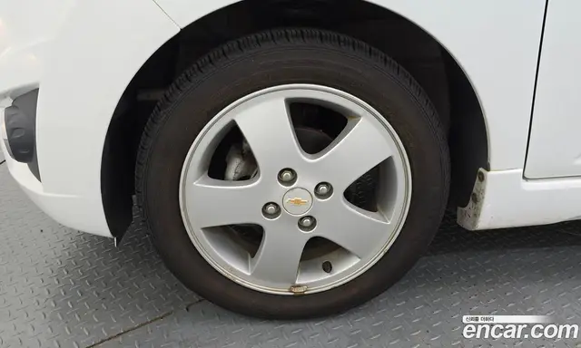 Chevrolet Spark 2011 1.0 автомат (гидро), миниатюра 5