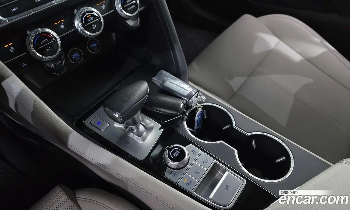 Genesis G70 2021 2.0 автомат (гидро), фото 9 Genesis G70 2021 2.0 автомат (гидро), фото 9