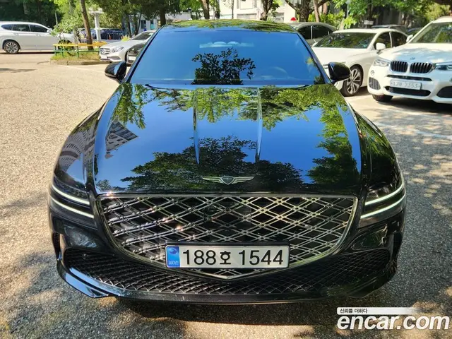 Genesis G80, 2025, 1 700 км