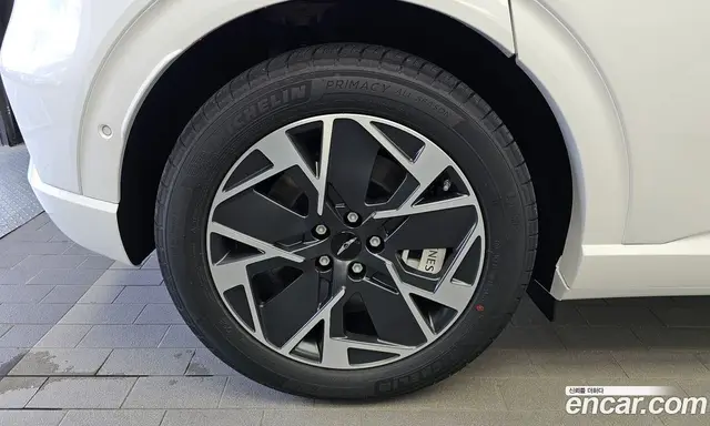 Genesis GV60 2026 0.1 автомат (гидро), миниатюра 5 Genesis GV60 2026 0.1 автомат (гидро), миниатюра 5