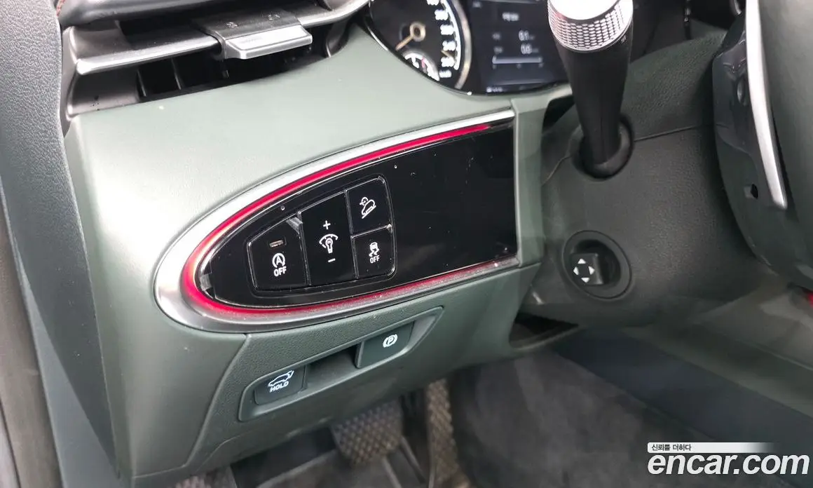 Genesis GV70 2022 2.5 автомат (гидро), фото 17 Genesis GV70 2022 2.5 автомат (гидро), фото 17