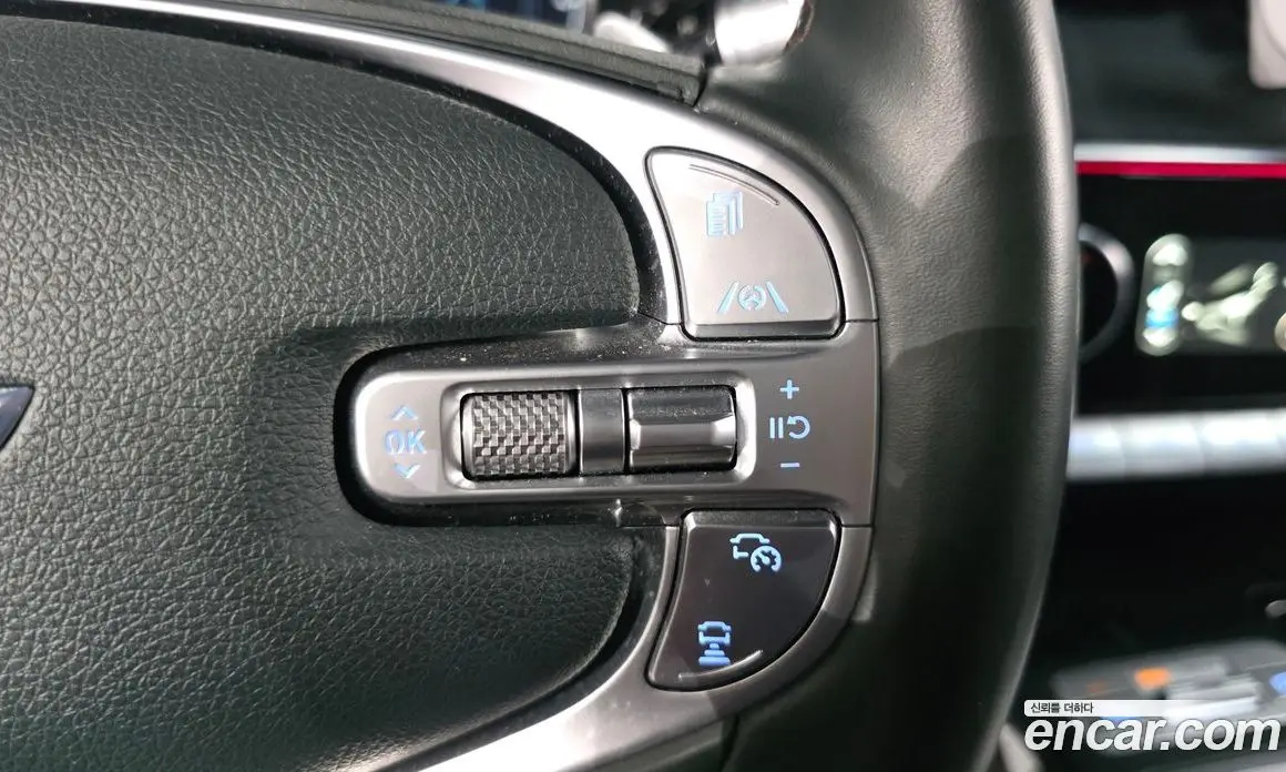 Genesis GV70 2022 2.5 автомат (гидро), фото 18 Genesis GV70 2022 2.5 автомат (гидро), фото 18