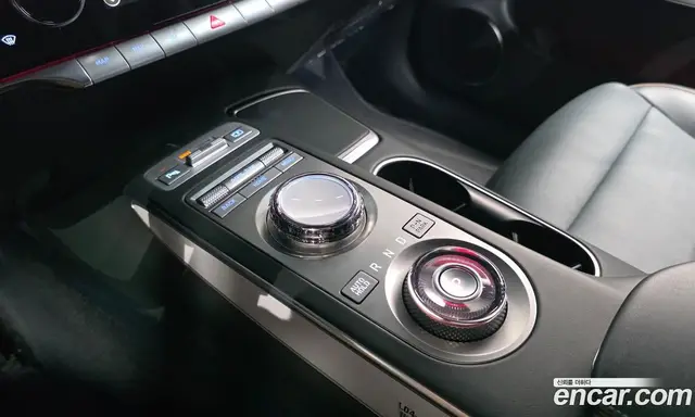 Genesis GV70 2022 2.5 автомат (гидро), миниатюра 9 Genesis GV70 2022 2.5 автомат (гидро), миниатюра 9