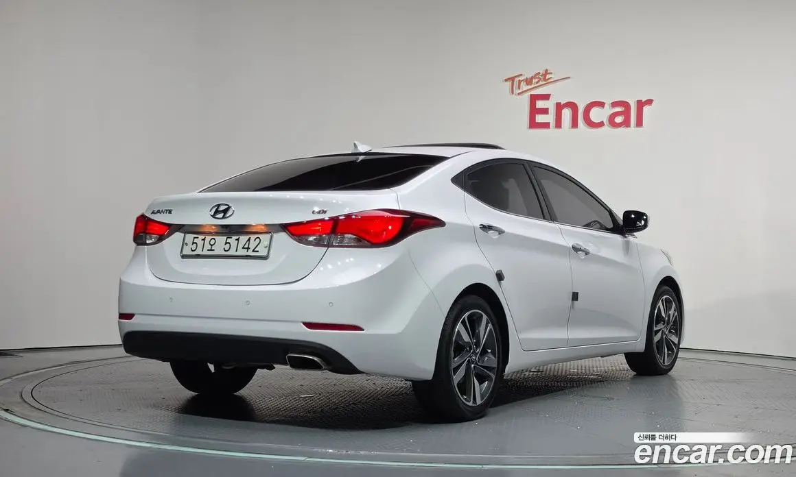 Hyundai Avante 2013 1.6 автомат (гидро), фото 2 Hyundai Avante 2013 1.6 автомат (гидро), фото 2