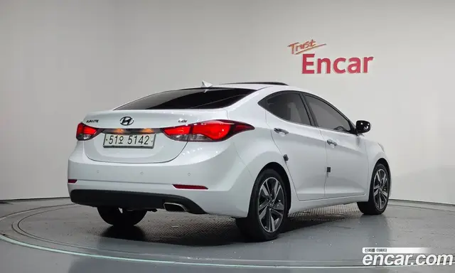 Hyundai Avante 2013 1.6 автомат (гидро), миниатюра 2 Hyundai Avante 2013 1.6 автомат (гидро), миниатюра 2