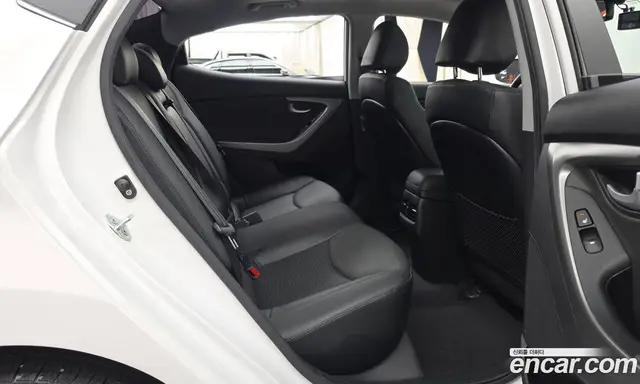 Hyundai Avante 2013 1.6 автомат (гидро), миниатюра 12