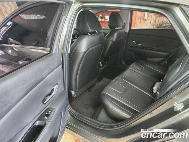 Hyundai Avante 2023 1.6 автомат (гидро), миниатюра 10 Hyundai Avante 2023 1.6 автомат (гидро), миниатюра 10