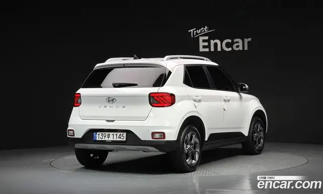 Hyundai Venue 2023 1.6 автомат (гидро), миниатюра 2 Hyundai Venue 2023 1.6 автомат (гидро), миниатюра 2