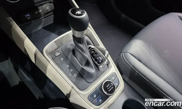 Hyundai Venue 2023 1.6 автомат (гидро), миниатюра 9 Hyundai Venue 2023 1.6 автомат (гидро), миниатюра 9