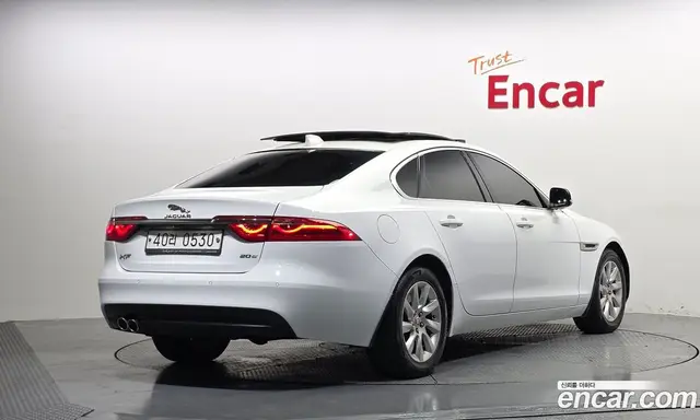 Jaguar XF 2016 2.0 автомат (гидро), миниатюра 2
