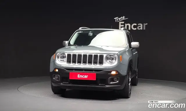 Jeep Renegade 2016 2.0 автомат (гидро), миниатюра 3