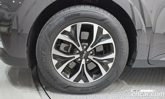 Kia Carnival 2023 3.5 автомат (гидро), миниатюра 5 Kia Carnival 2023 3.5 автомат (гидро), миниатюра 5